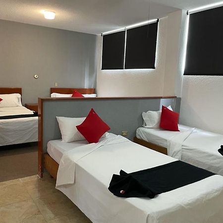 Oyo Hotel Italia Aguascalientes Zewnętrze zdjęcie